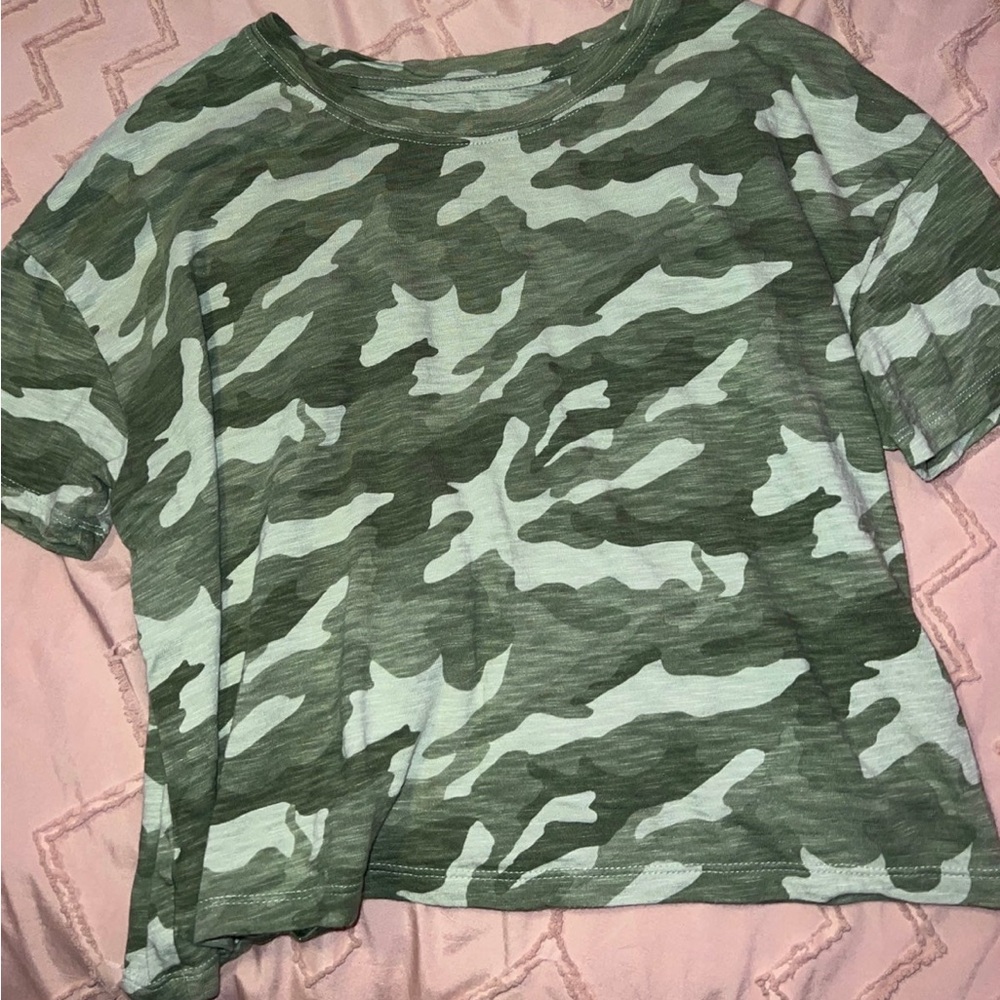 Crop Camo Tee